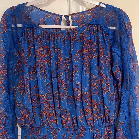 Free People Blue Long Sleeve Floral Midi Dress with Lace Sleeves Size Small EUC - Picture 1 of 6